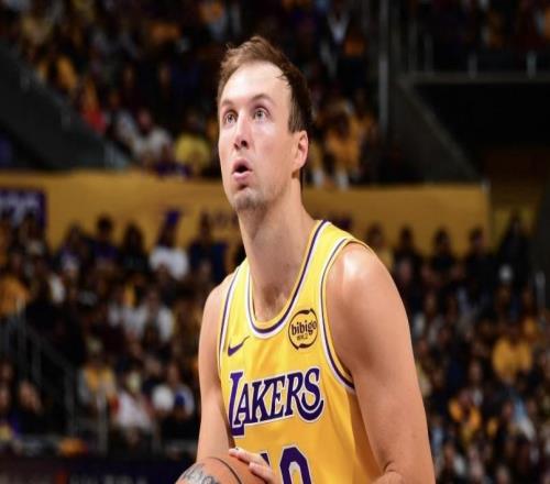 肯納德：我要做的是打出侵略性，感謝大家整場(chǎng)比賽的互相信任