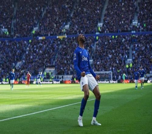 利物浦連遭暴擊！貝托扳平比分，馬馬達什維利傷退，伍德曼處子秀