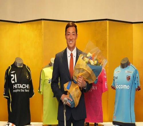 所有失誤的門將，都可以學(xué)習(xí)熬過“世紀(jì)烏龍”的南雄太