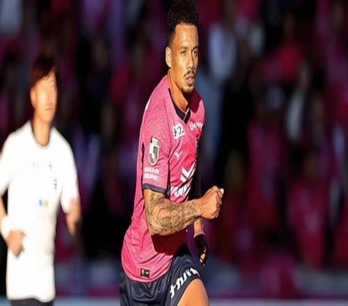 申花首次從蓉城挖人補(bǔ)強(qiáng)！如今他卻意外被束之高閣，只出場1次