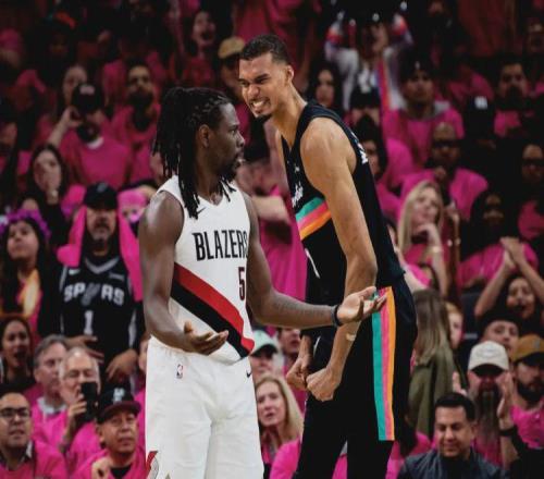 季后賽首秀35分！文班亞馬打破鄧肯紀(jì)錄！成為馬刺隊(duì)史第一人