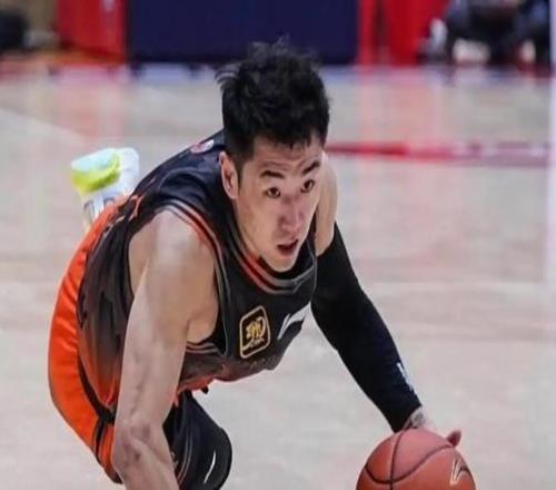 高詩巖缺陣助力山東男籃避免連敗他風(fēng)評變差，是從這件事開始的