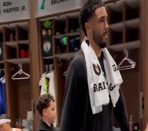 布朗更衣室逗塔圖姆兒子！雙探花51+15默契十足五場晉級概率78%