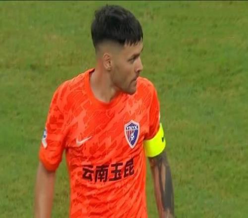 CCTV16直播，成都蓉城沖4連勝韋世豪斗法助攻王玉昆防線紙糊的