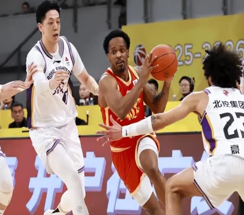 隨著深圳15連勝被終結(jié)，北京9590，CBA最新排名出爐！北京穩(wěn)4沖3