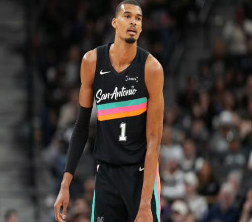 康寧漢姆39+5+4無緣今日最佳！對不起，你碰到創(chuàng)紀錄的文班亞馬了