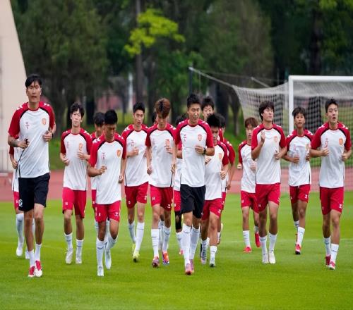 沒(méi)有恒大和外援，只有足校孩子！廣州足球復(fù)活，從這支中冠隊(duì)開(kāi)始