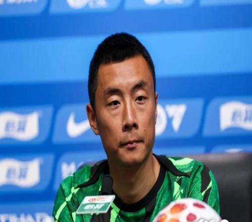 賽前蒙哥馬利：連續(xù)兩個客場并不容易，希望能在這場比賽打出自己最好的表現(xiàn)