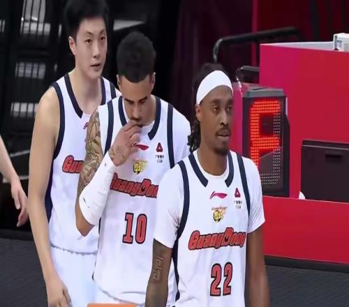 隨著上海34分大勝遼寧，山西送廣東2連敗，CBA季后賽12強(qiáng)已定11席