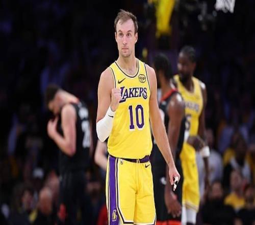 砍下個(gè)人季后賽新高！湖人后場新援接下來能否保持這樣的水準(zhǔn)呢