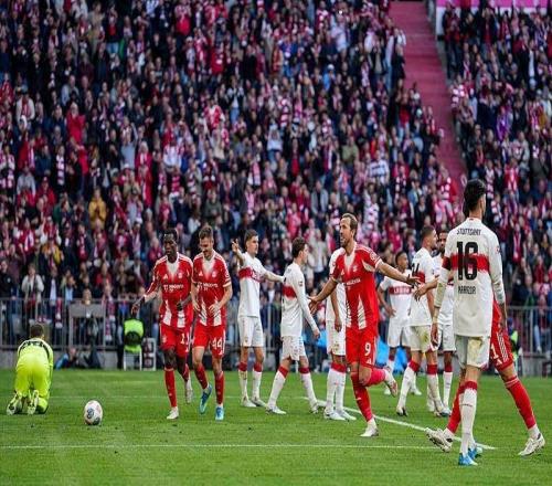 拜仁42斯圖加特提前四輪衛(wèi)冕