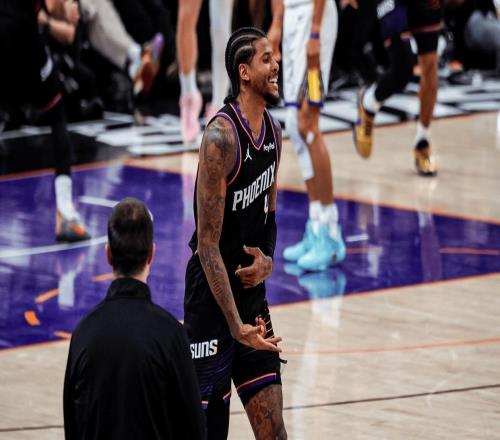 狂轟35分，爆砍36分！成季后賽最大的黑馬，這筆8換1交易賺大了