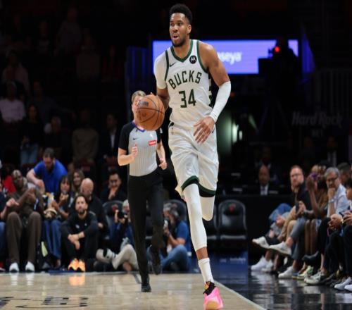 全力梭哈字母哥，啥也不干等著消亡，其實(shí)勇士還有第三條路可走