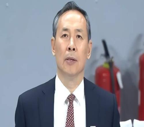 廣東輸了，機(jī)會(huì)來(lái)了許利民太會(huì)說(shuō)話(huà)了，一針見(jiàn)血，杜鋒情何以堪