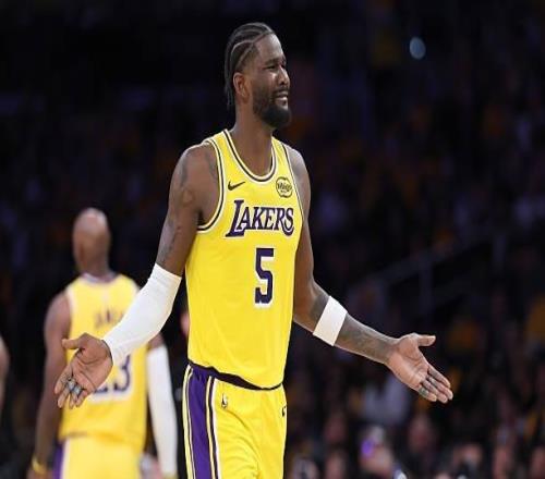 攻防兩端都有頂級(jí)表現(xiàn)！湖人接下來需要提升先發(fā)中鋒的戰(zhàn)術(shù)地位