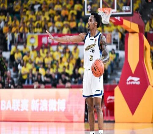 狂砍38分+6記三分！熟悉的FMVP終于回來了，CBA爭冠要大結(jié)局了