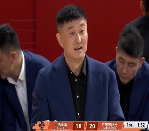 廣東男籃10分完敗不敵山西，胡明軒7中1徐杰得分掛0，賈明儒17分