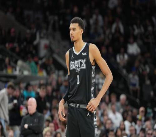 35分首秀超鄧肯！文班亞馬，這就是季后賽