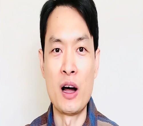 他是廣州的驕傲，奪5個(gè)CBA冠軍，娶嬌妻生雙胞胎，如今在東莞執(zhí)教