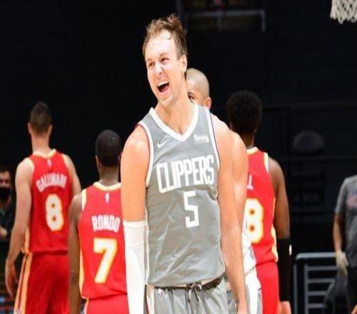 三分5中5砍27分！被火箭拒絕之人，如今打爆航天城，斯通又失算了