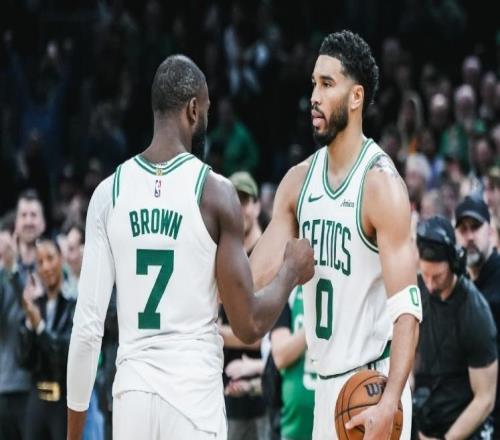 綠軍大勝76人總分10：塔圖姆25+11+7總?cè)殖票炔祭?6分