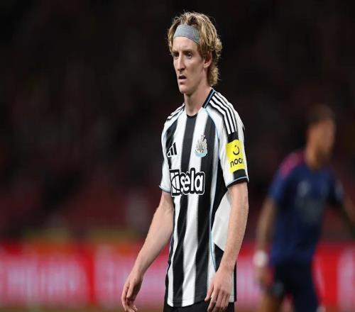 利物浦憑什么截胡拜仁一個青訓棄將的轉會博弈