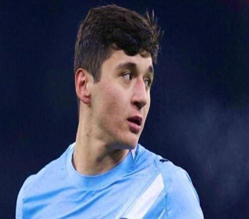 亞洲身價之王！烏茲別克斯坦后衛(wèi)在曼城閃耀，完封阿森納鋒線