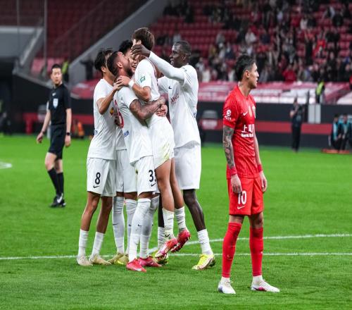 21掀翻卫冕冠军！7轮不败创历史！这支中超升班马，凭什么这么横