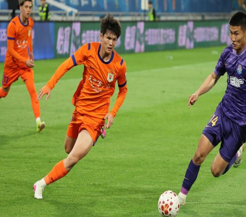 山东泰山逆转击败津门虎，陈泽仕中超处子球反超，刘骐玮生涯首秀