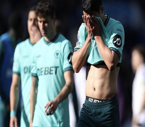 愛(ài)德華茲上任后狼隊(duì)22場(chǎng)比賽拿到15分，僅高于熱刺和伯恩利