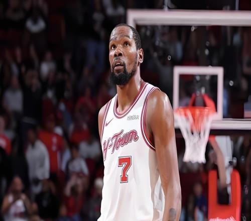 杜蘭特右髕腱深度挫傷！參加一半訓(xùn)練內(nèi)容，能否出戰(zhàn)G2將臨場決定