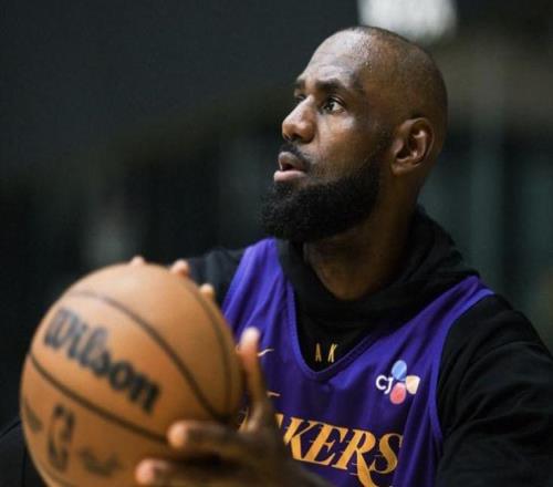 好消息，东契奇伤后重返训练，火箭KD出战存疑