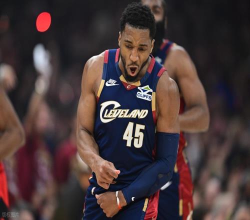 骑士115105胜猛龙，20！三巨头合砍83分，哈登破2大历史纪录