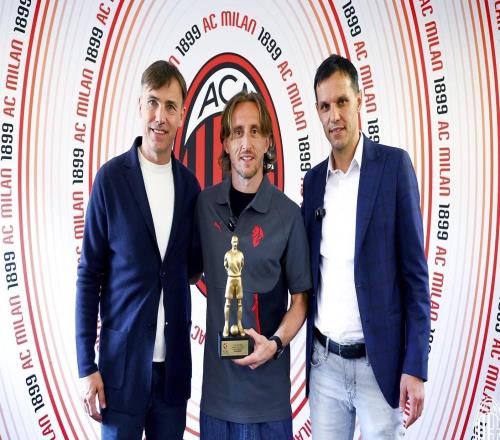 傳奇，40歲的莫德里奇第14次當(dāng)選克羅地亞足球先生