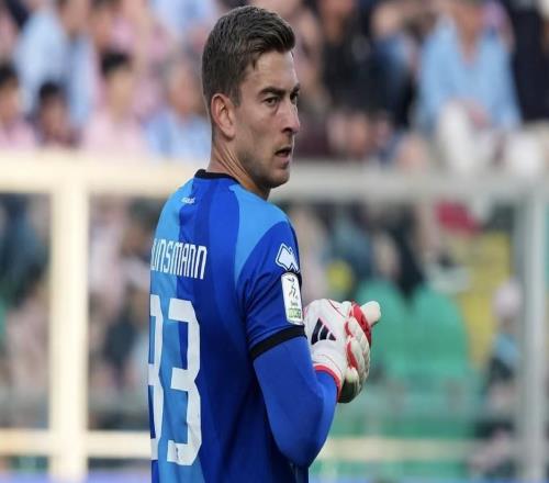 小克林斯曼在意乙比賽時(shí)和對(duì)手相撞遭頸椎骨折，賽季提前報(bào)銷(xiāo)