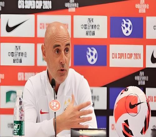 吾米提江在上港剛成為后防核心！他就收到一份大禮，引發(fā)熱議