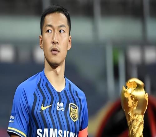 申花主力阵容可能迎来久违黑马！已被视为吴曦接班人，值得期待