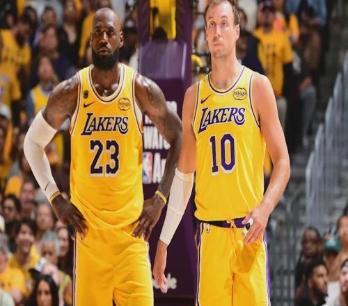 湖人G1的"冷靜"從哪來一個新教練的戰(zhàn)術(shù)實驗