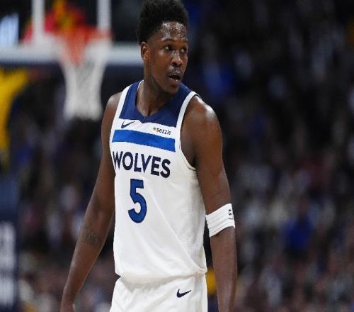 G2森林狼119114戰(zhàn)勝掘金球員評(píng)價(jià)：4人優(yōu)秀，2人良好，4人低迷