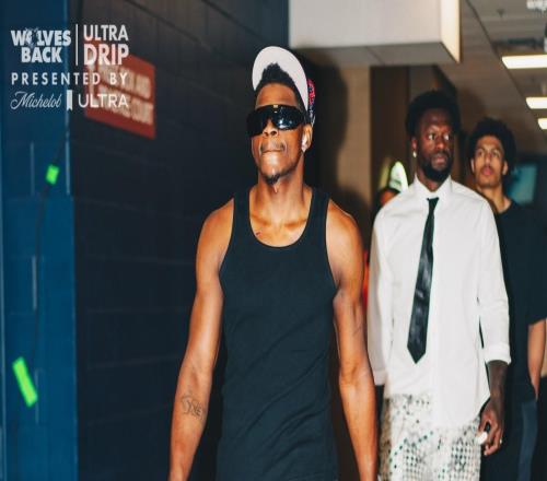 帶傷出戰(zhàn)，官方：愛(ài)德華茲將出戰(zhàn)今日對(duì)陣掘金的比賽