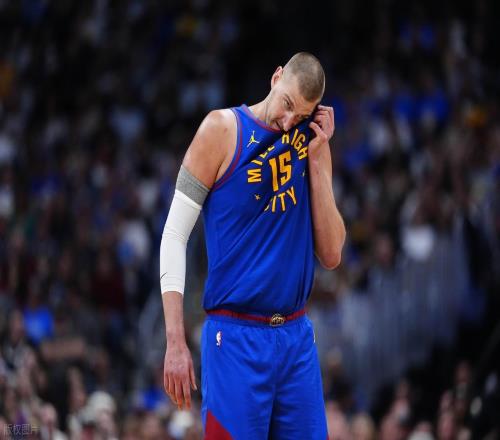 一場(chǎng)119114的大逆轉(zhuǎn)，讓掘金感到后悔！馬刺機(jī)會(huì)來(lái)了，雷霆慌了