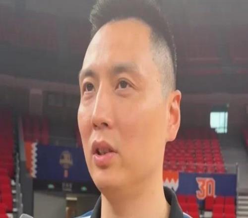 CBA格局巨變，上海創(chuàng)紀(jì)錄豪取22連勝，寧波逆襲歷史首進(jìn)季后賽