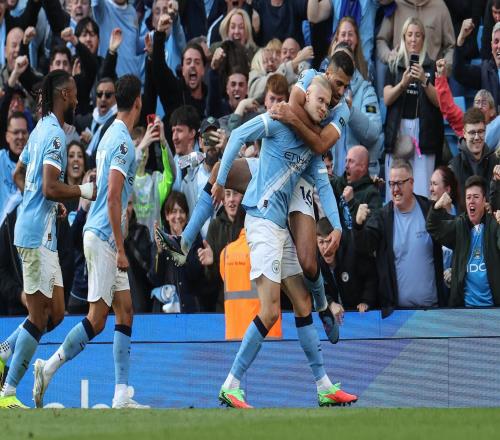 魯尼：曼城贏槍手后慶祝有些過頭，聯(lián)賽還剩6輪現(xiàn)在狂歡太早