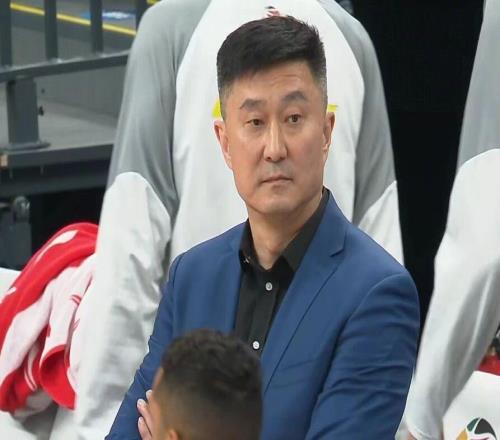 媒體人曝杜鋒有下課可能，趙睿季后賽復(fù)出，孫銘徽開啟對(duì)抗訓(xùn)練