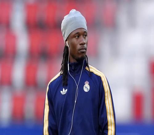 曼聯(lián)5000萬歐報價皇馬中場：卡里克需要這張牌嗎