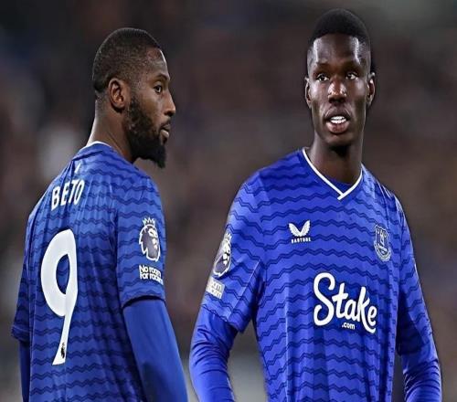 埃弗頓鋒線劇本反轉(zhuǎn)：兩個前鋒的半年沉浮