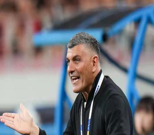 中超聯(lián)賽成都蓉城隊(duì)主場(chǎng)2比1戰(zhàn)勝云南玉昆隊(duì)