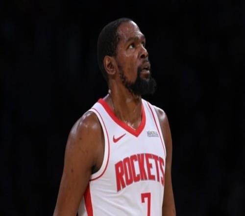 被夾麻了，杜蘭特復(fù)出砍23分6板4助1斷1帽，9失誤太辣眼