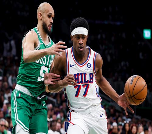 逆轉(zhuǎn)！埃奇庫姆30+10，布朗36+7+4，新紀(jì)錄誕生，季后賽走勢改變