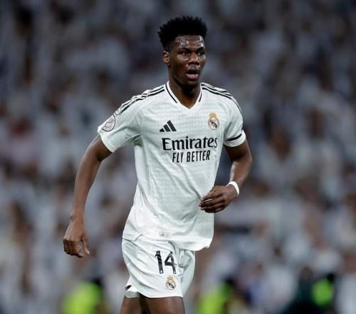 曼聯(lián)瞄準(zhǔn)皇馬26歲核心：4年8冠身價7500萬取代胖虎打主力